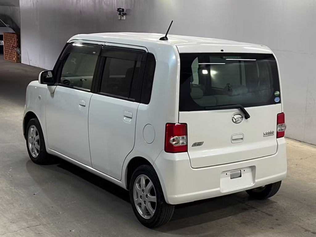 DAIHATSU MOVE CONTE