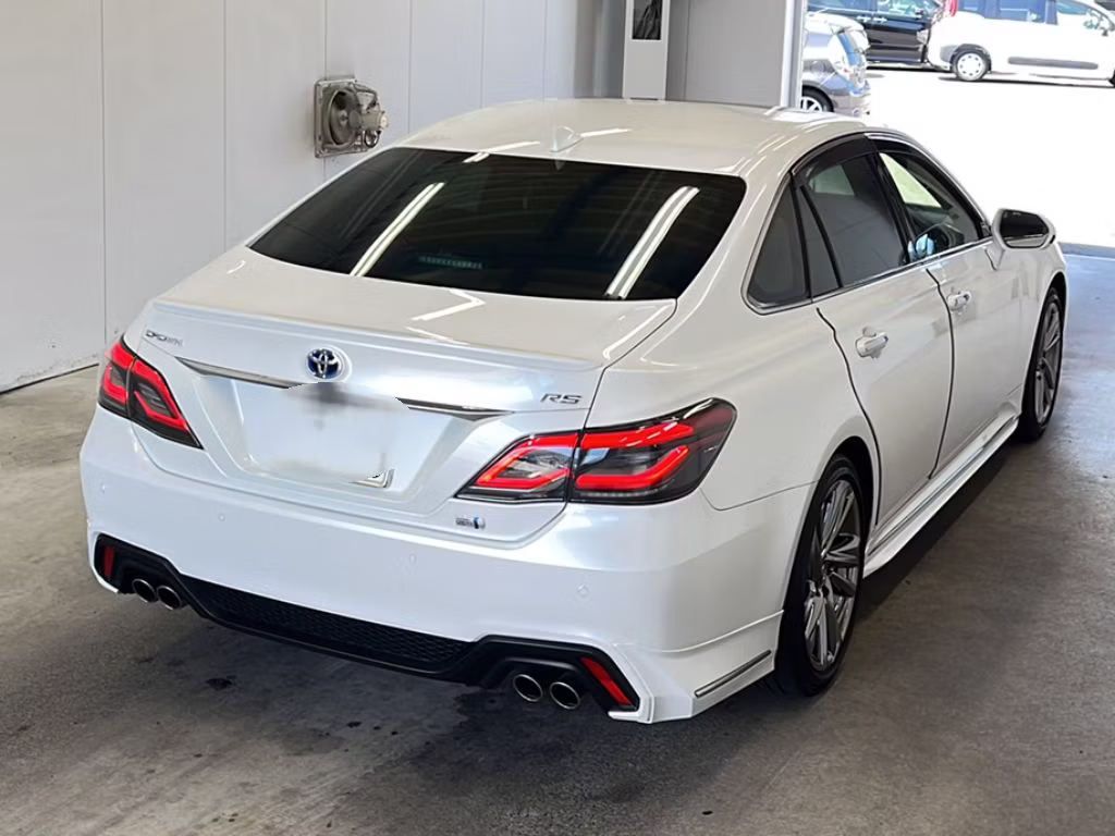 TOYOTA CROWN