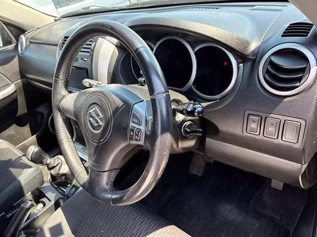 SUZUKI ESCUDO