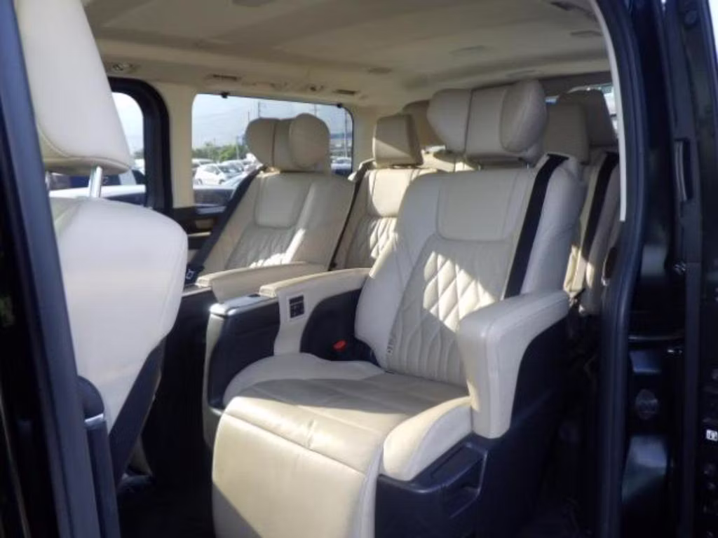 TOYOTA GRANACE