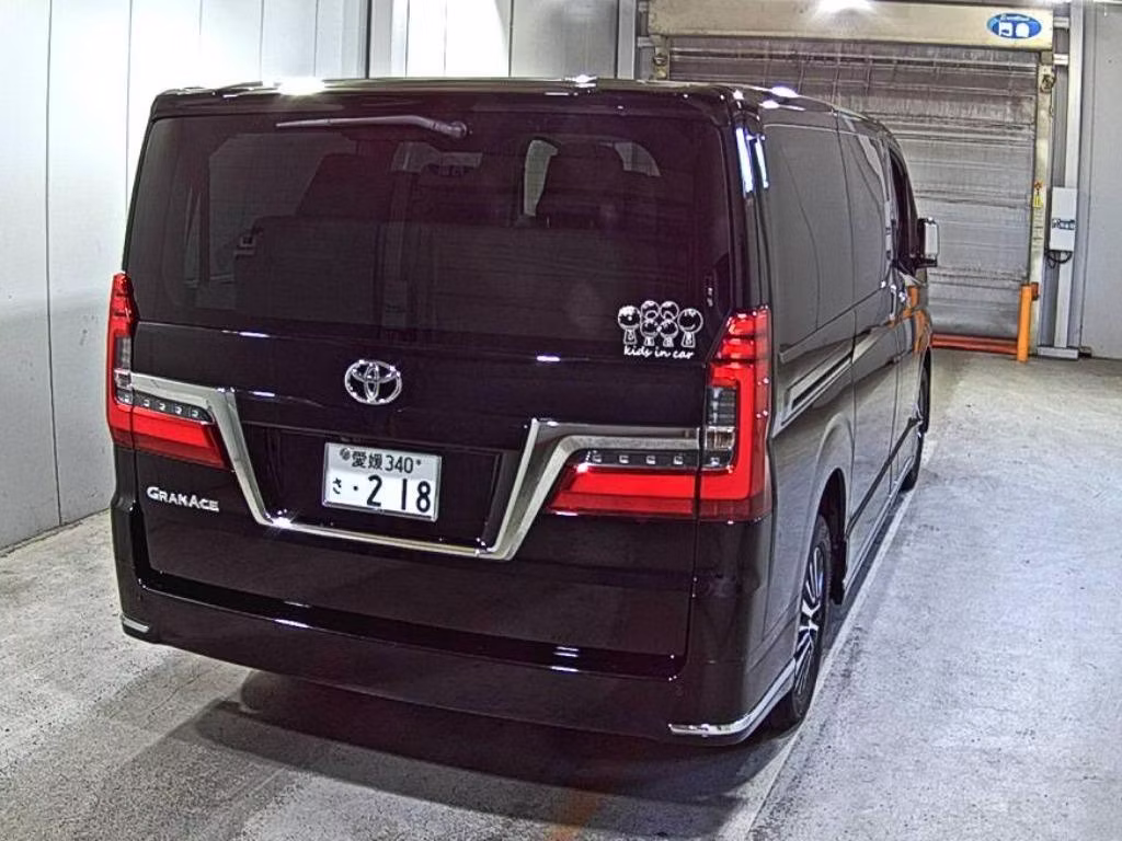 TOYOTA GRANACE