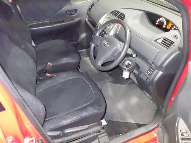 TOYOTA RACTIS