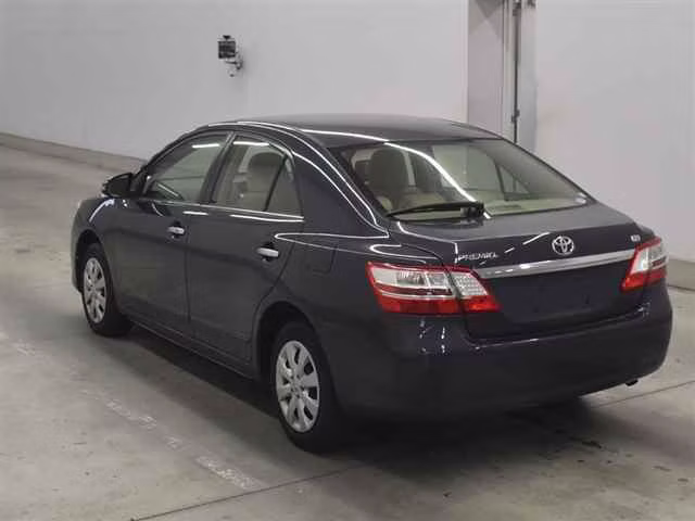 TOYOTA PREMIO