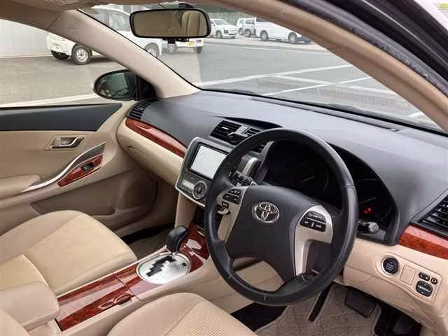 TOYOTA PREMIO