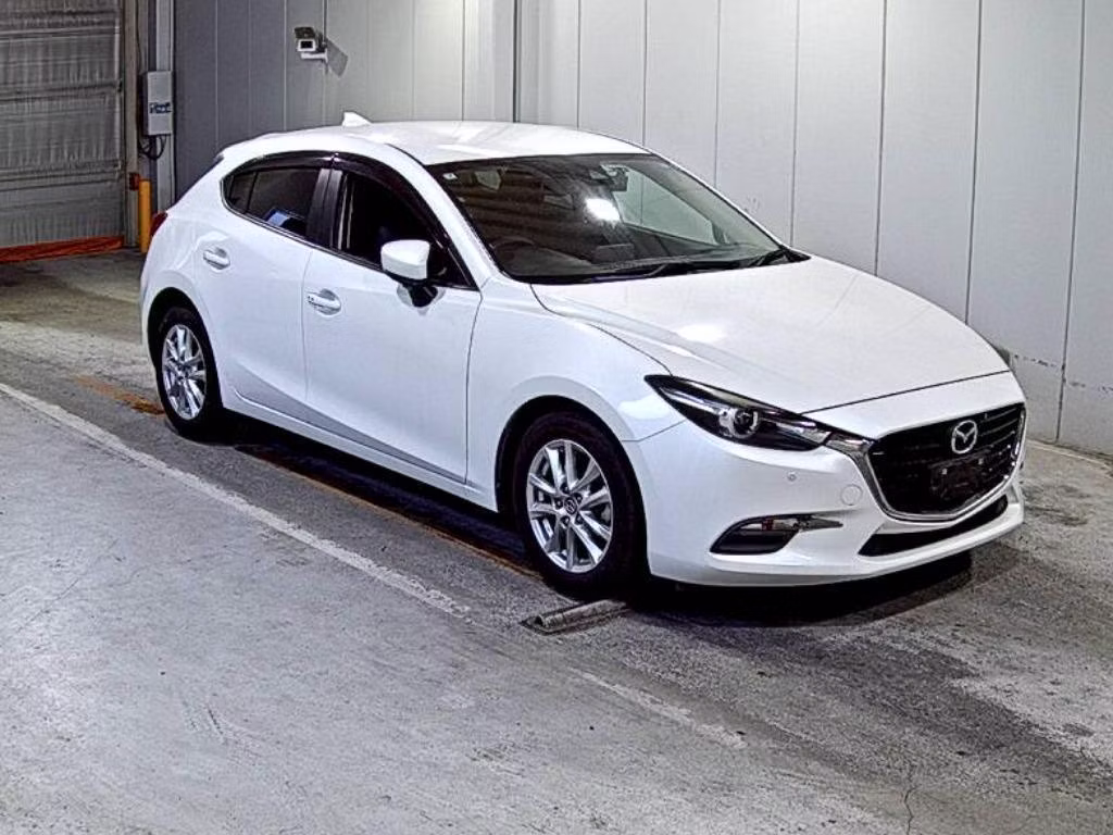 MAZDA AXELA