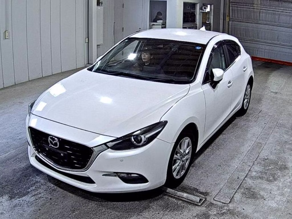 MAZDA AXELA