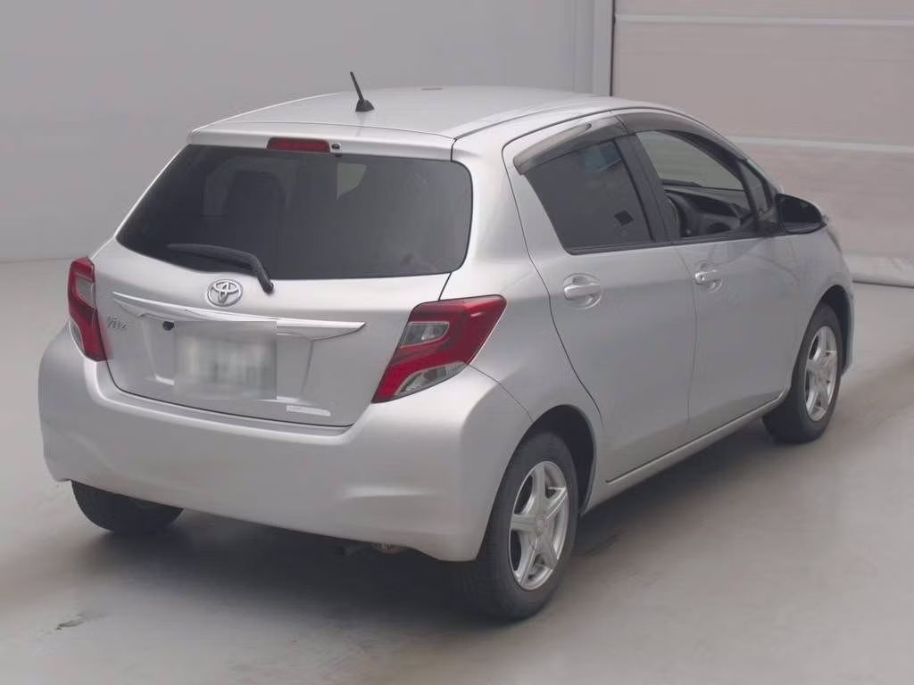 TOYOTA VITZ