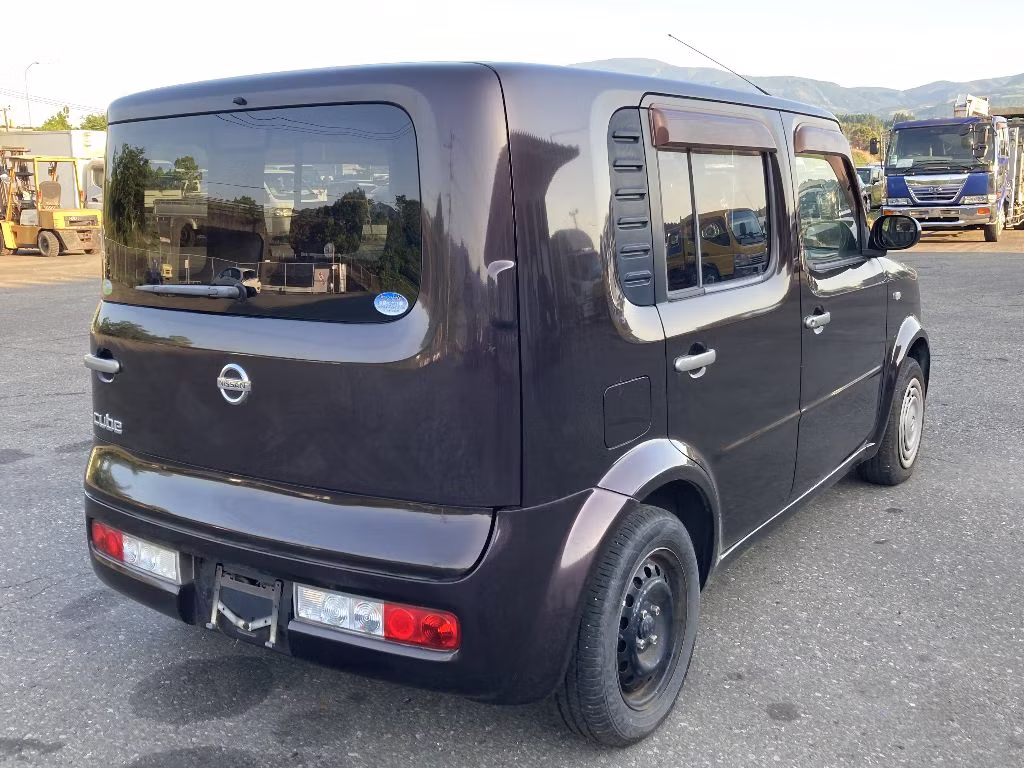 NISSAN CUBE