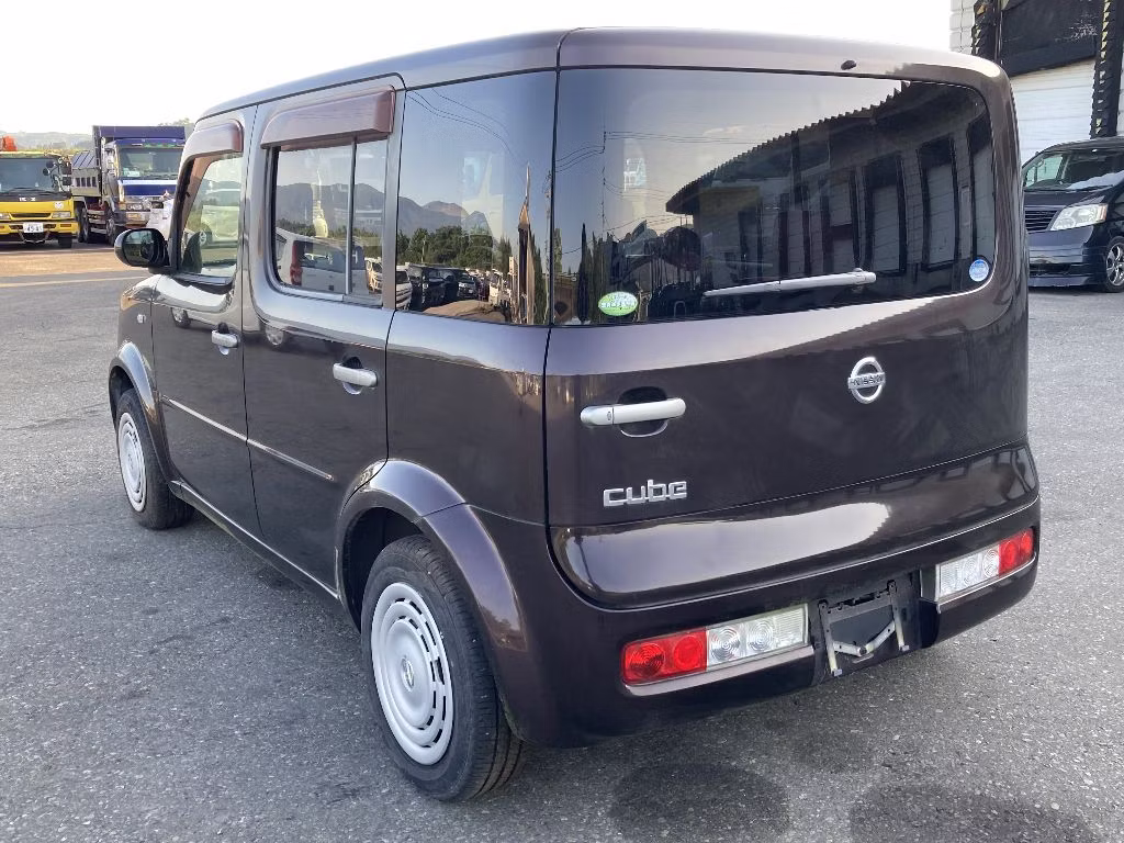 NISSAN CUBE