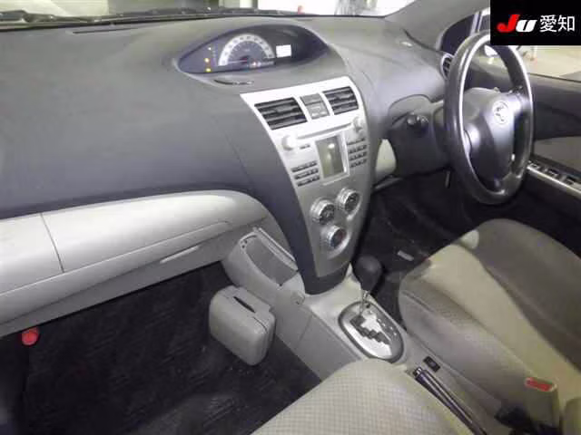 TOYOTA BELTA