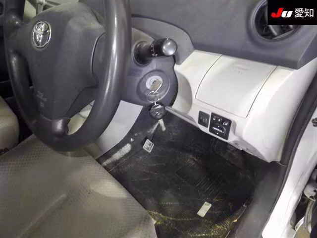 TOYOTA BELTA
