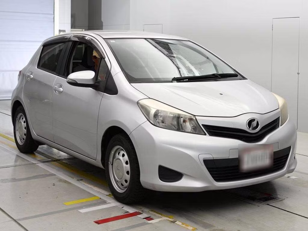 TOYOTA VITZ