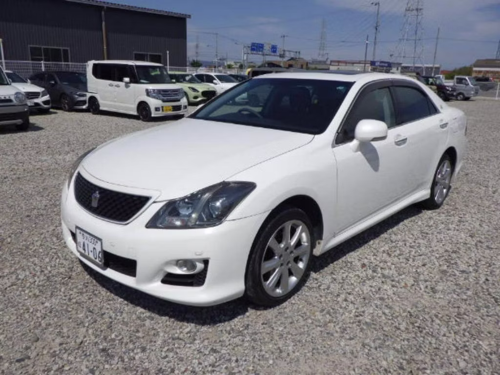 TOYOTA CROWN