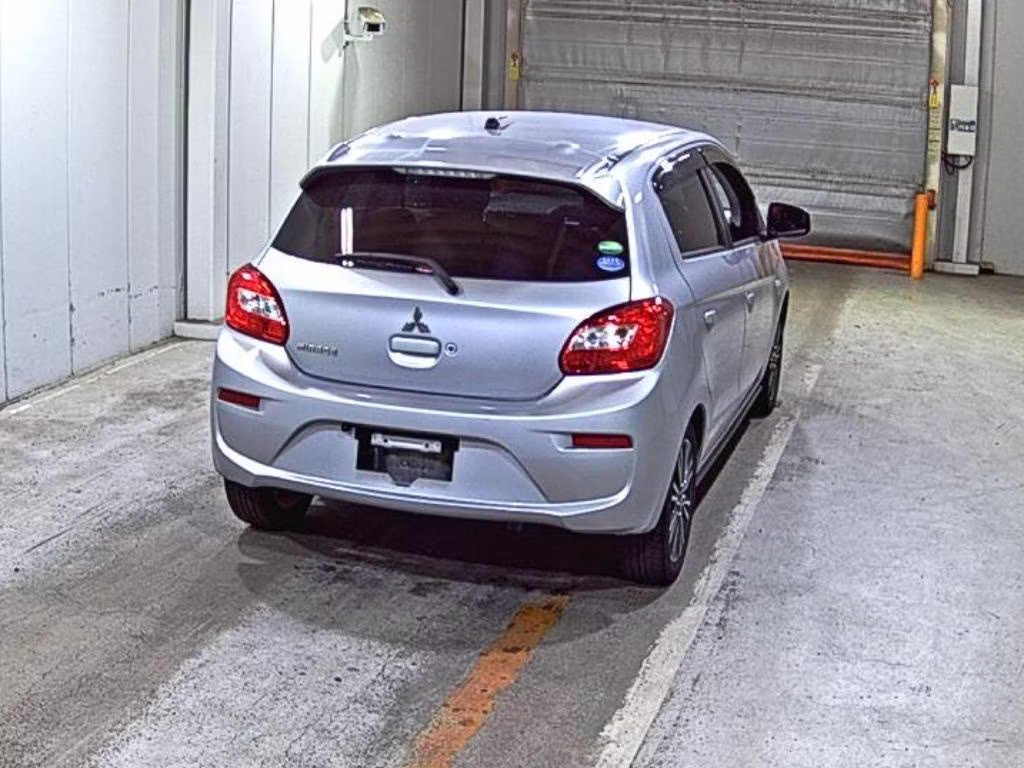 MITSUBISHI MIRAGE