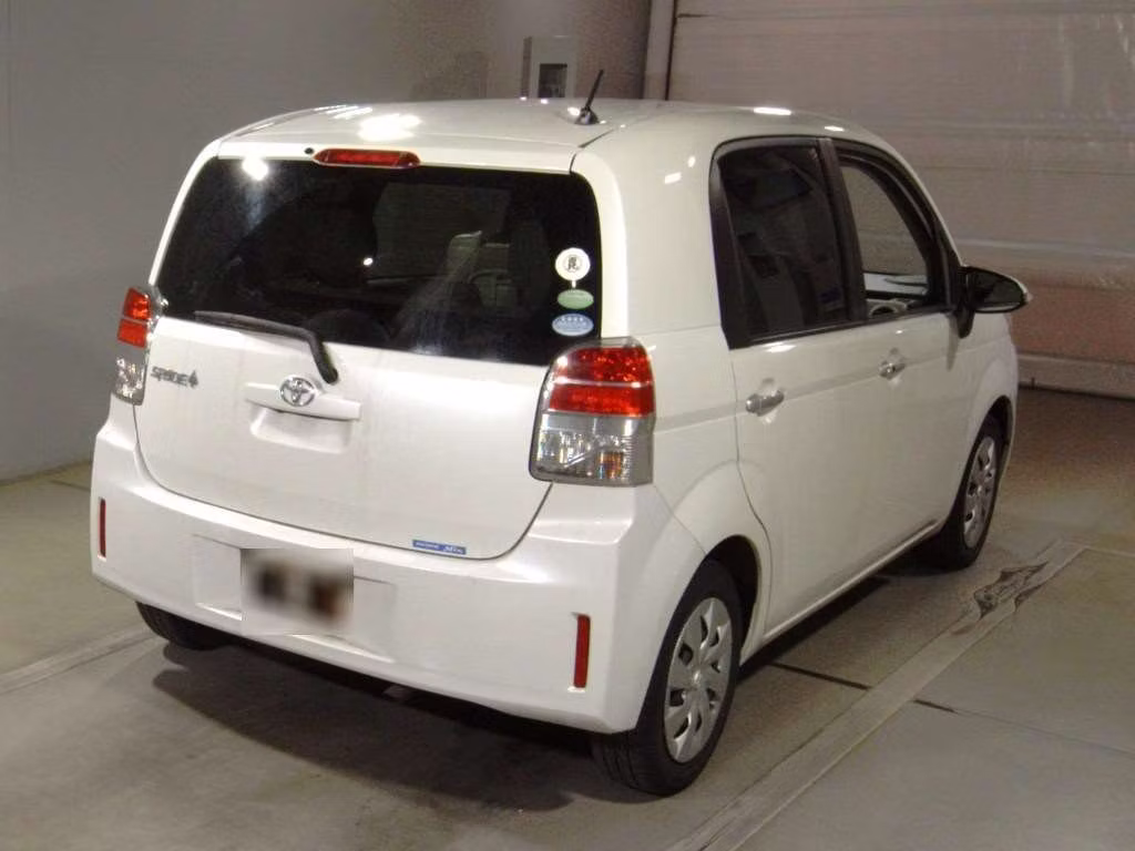 TOYOTA SPADE