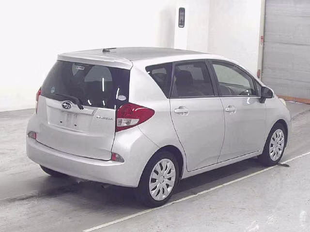 SUBARU TREZIA