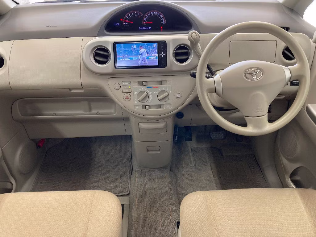 TOYOTA PORTE