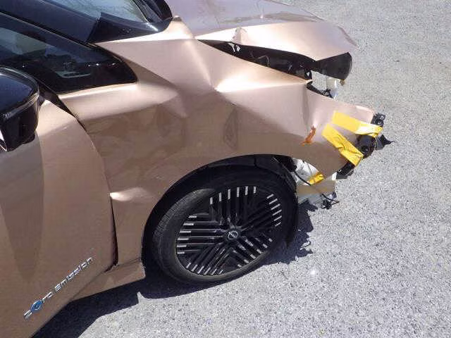 NISSAN LEAF