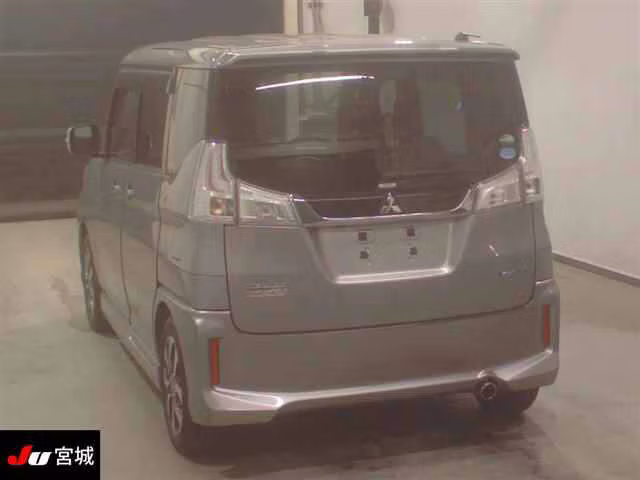 MITSUBISHI DELICA D:2