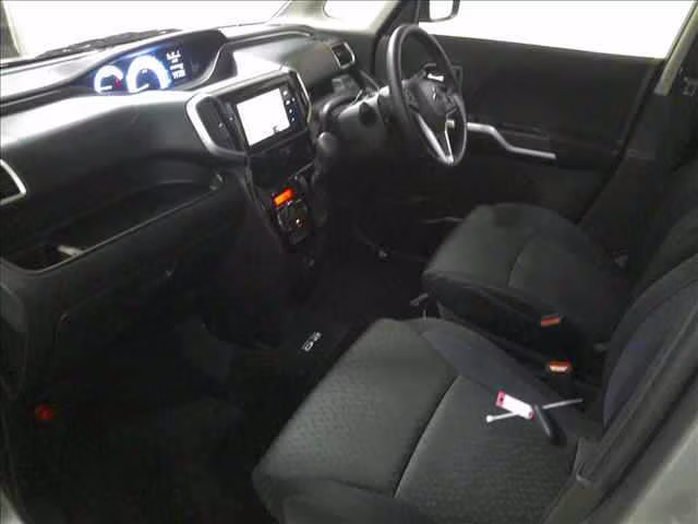 MITSUBISHI DELICA D:2