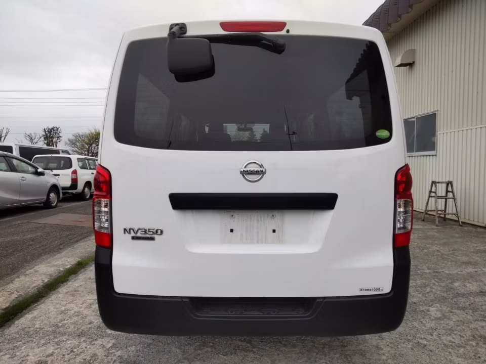 NISSAN NV350 CARAVAN