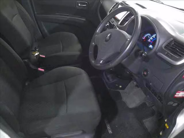 MITSUBISHI DELICA D:2