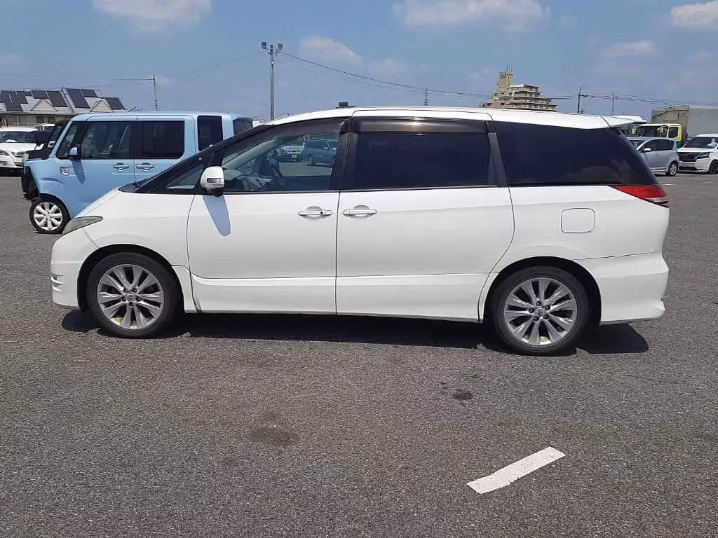 TOYOTA ESTIMA