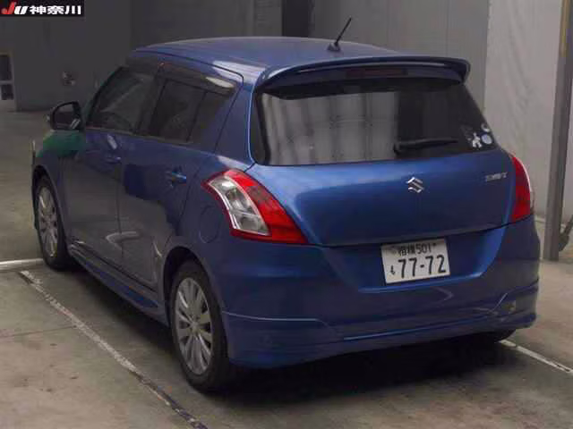 SUZUKI SWIFT
