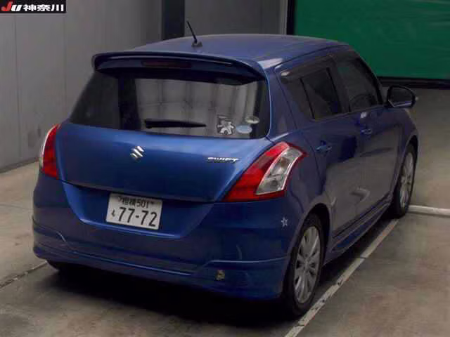 SUZUKI SWIFT