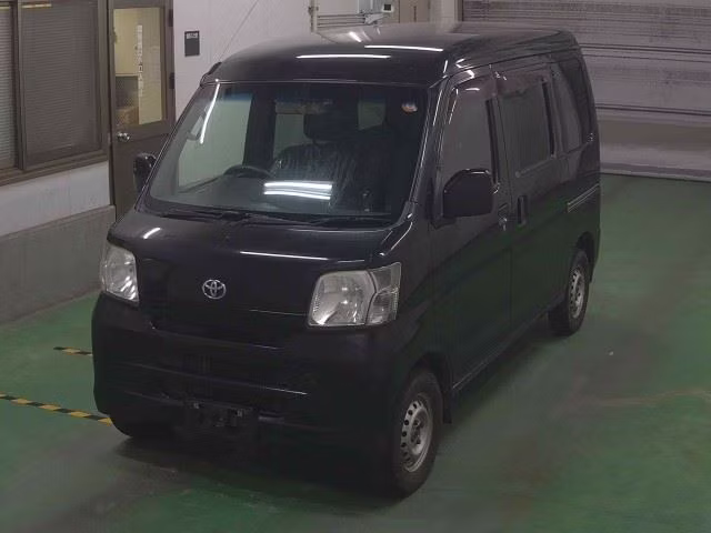 TOYOTA PIXIS VAN