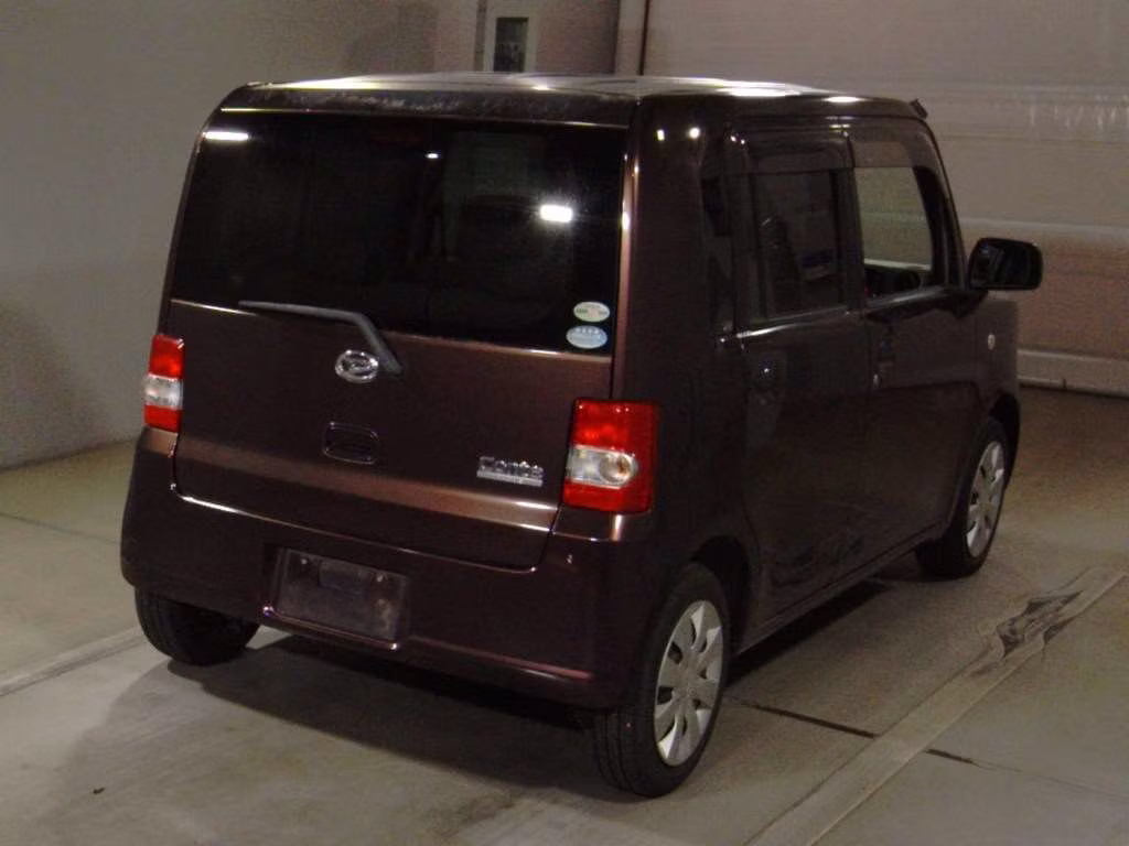 DAIHATSU MOVE CONTE