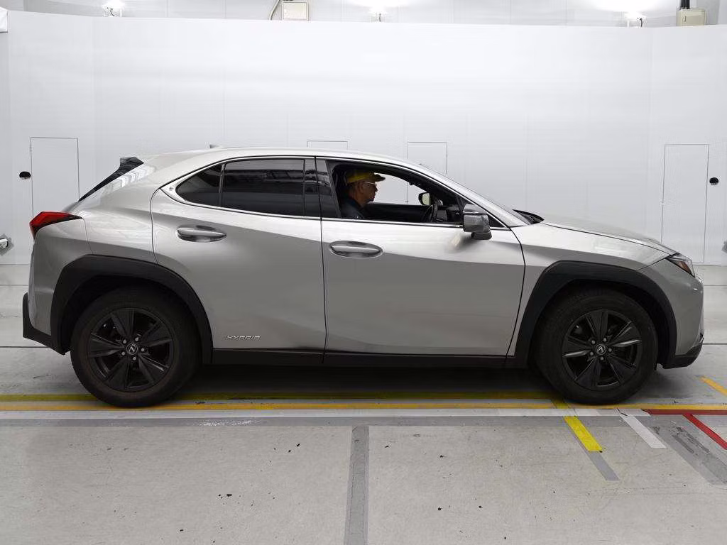 LEXUS UX250H