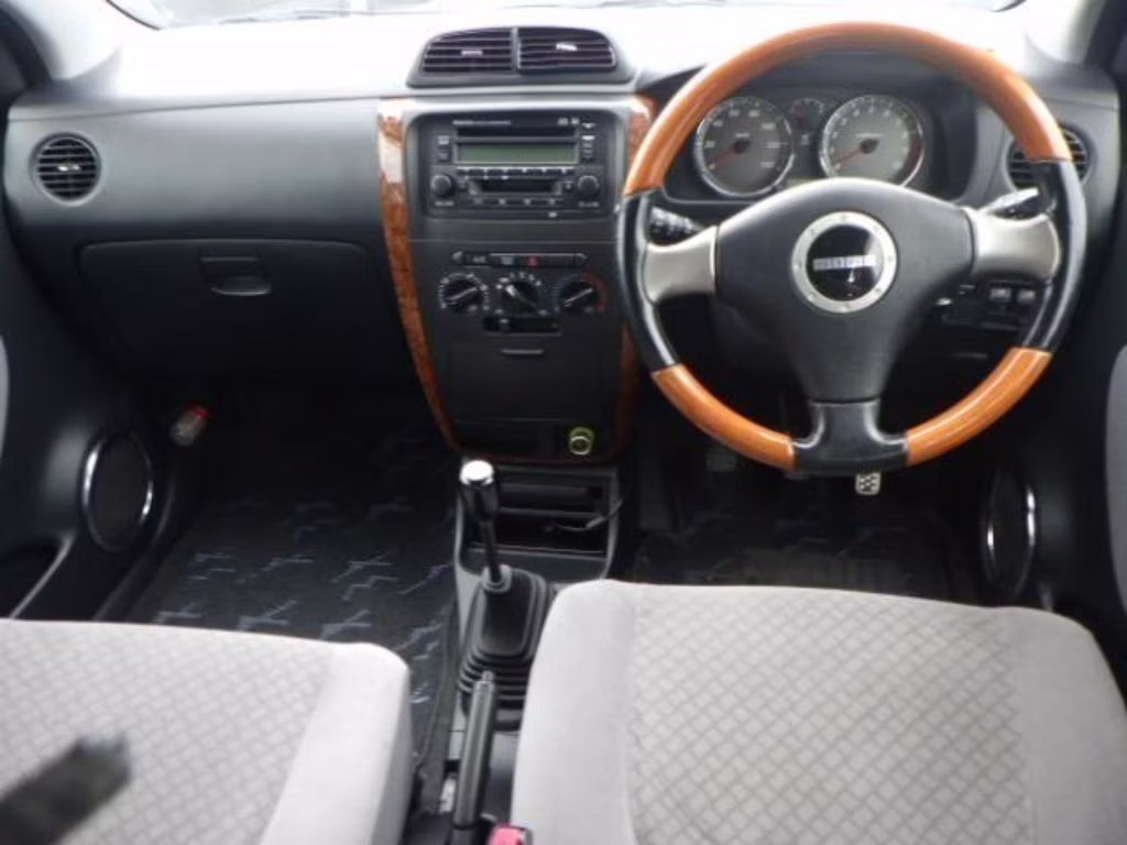 DAIHATSU MIRA AVY