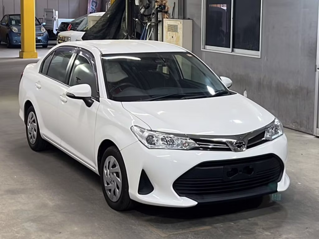 TOYOTA COROLLA AXIO