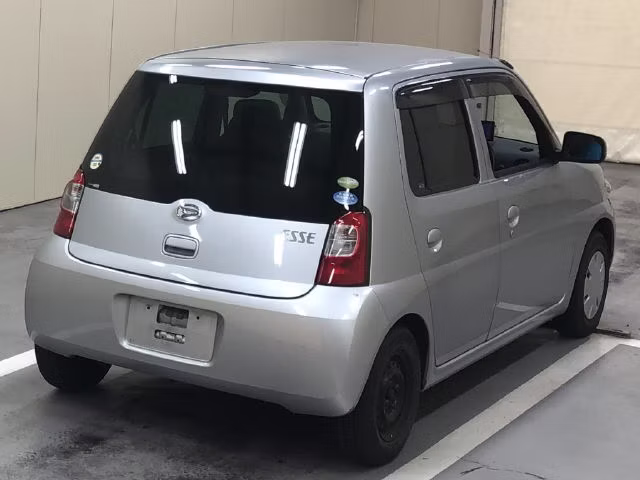 DAIHATSU ESSE