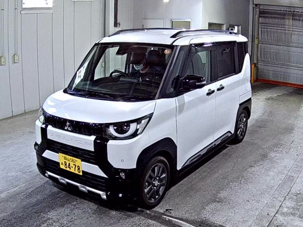 MITSUBISHI DELICA MINI