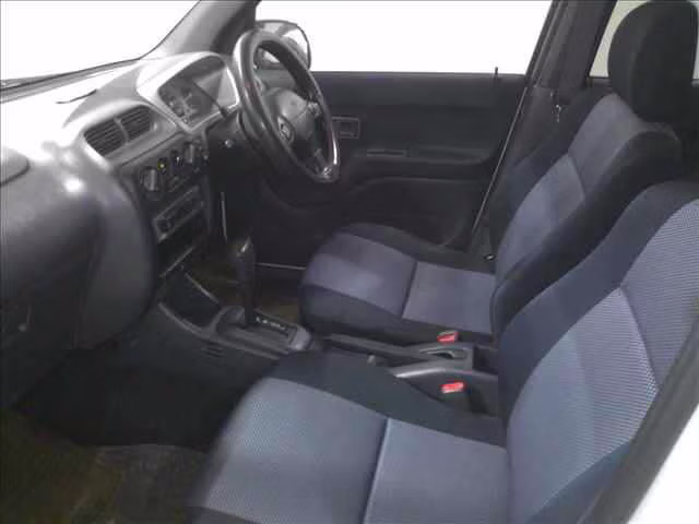 DAIHATSU TERIOS KID