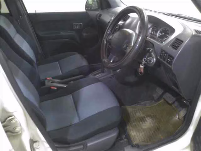 DAIHATSU TERIOS KID