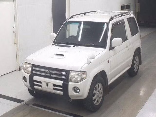 MITSUBISHI PAJERO MINI