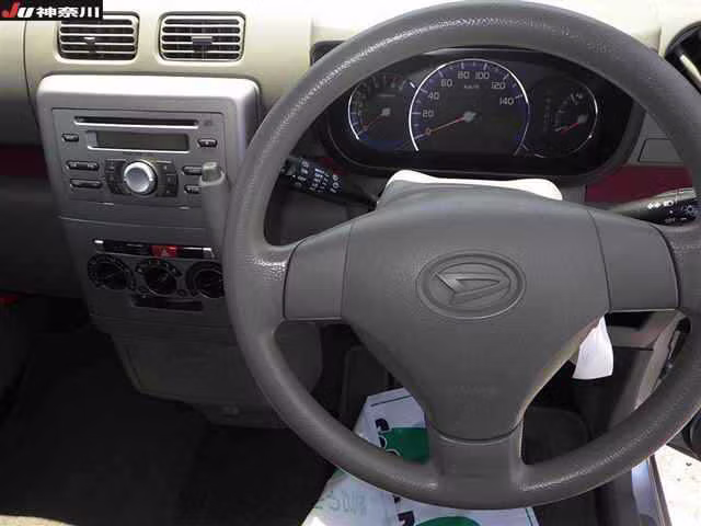 DAIHATSU MOVE CONTE