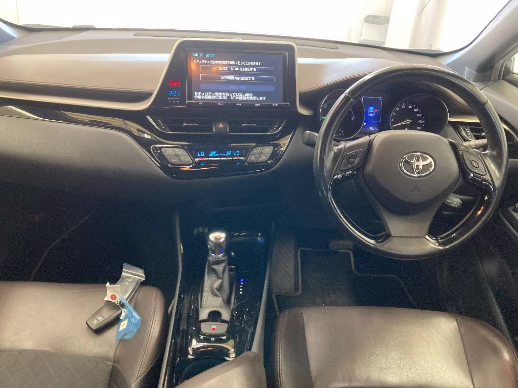 TOYOTA C-HR