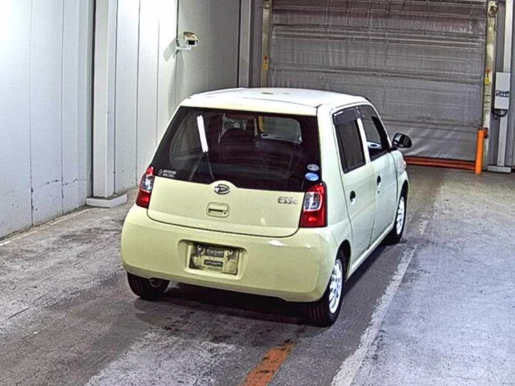 DAIHATSU ESSE