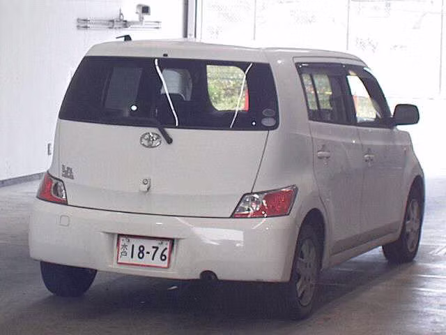 TOYOTA BB