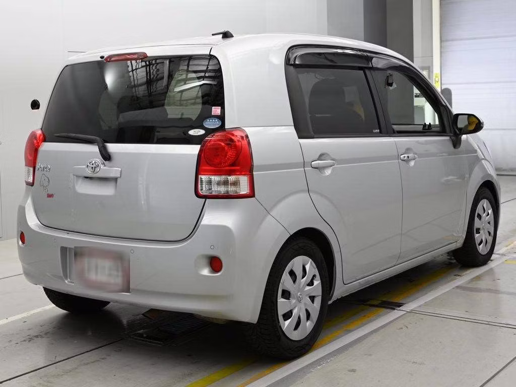 TOYOTA PORTE
