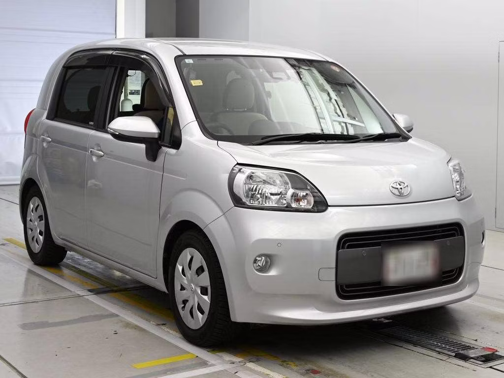 TOYOTA PORTE