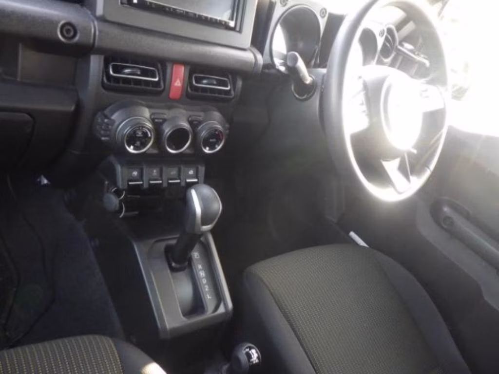 SUZUKI JIMNY SIERRA