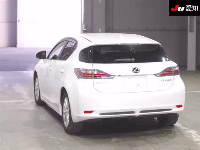 LEXUS CT200H