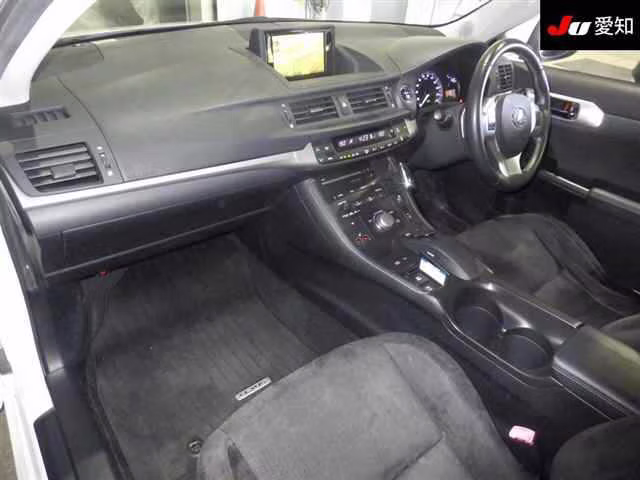 LEXUS CT200H