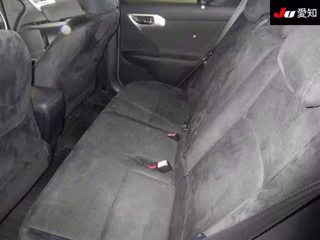 LEXUS CT200H
