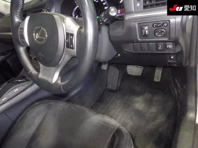 LEXUS CT200H